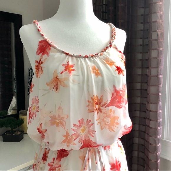 NWT Dec Clothing Soft Floral Dress Size Small - Picture 2 of 4